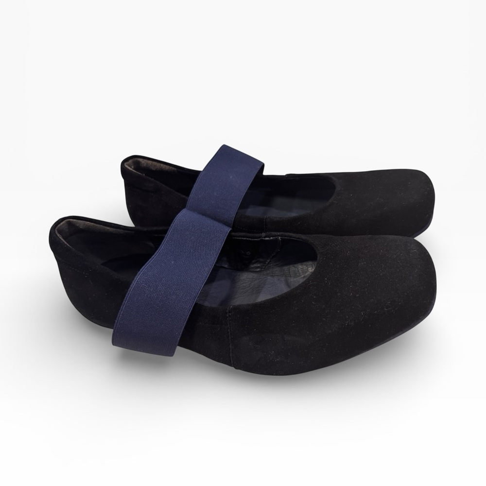 Think Black suede Mary Jane’s with navy elastic strap, 8.5, slightly wide, sharp - Picture 2 of 5